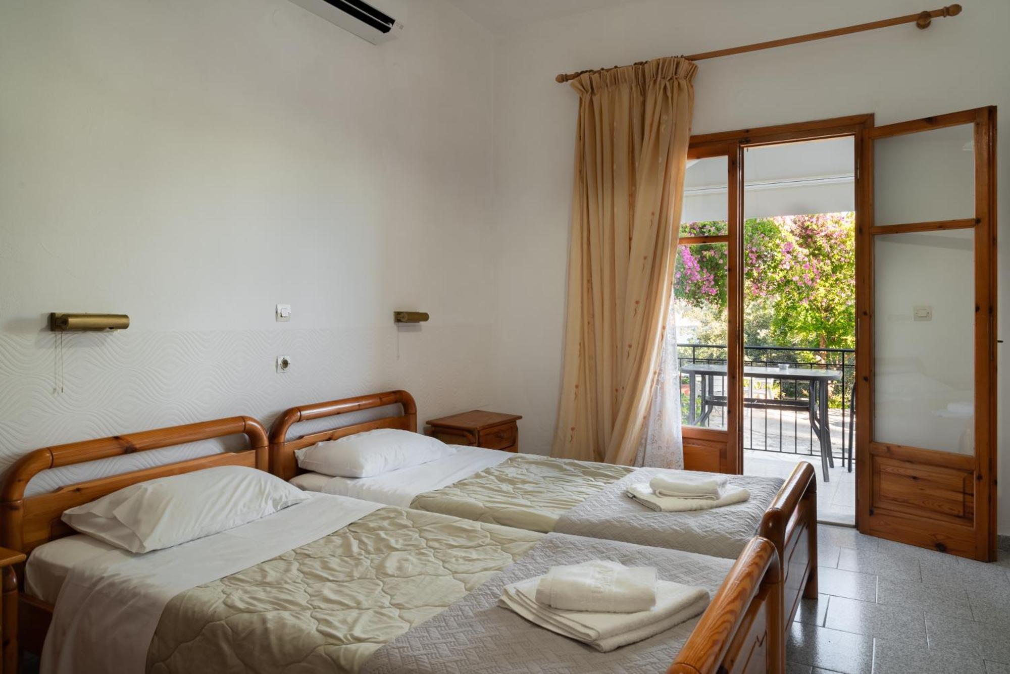 Ulisse Apartments Paleokasztríca Kültér fotó