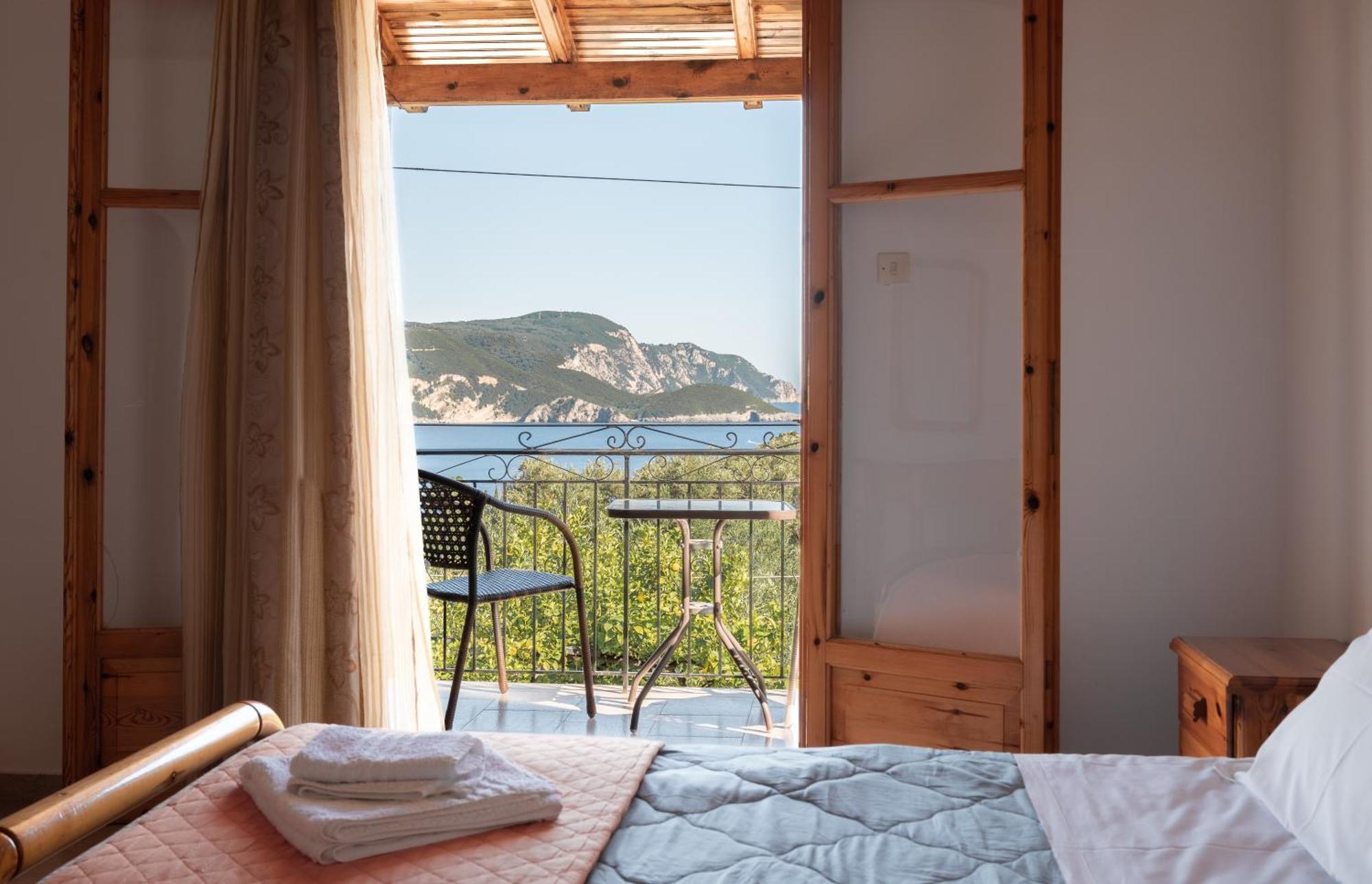 Ulisse Apartments Paleokasztríca Kültér fotó